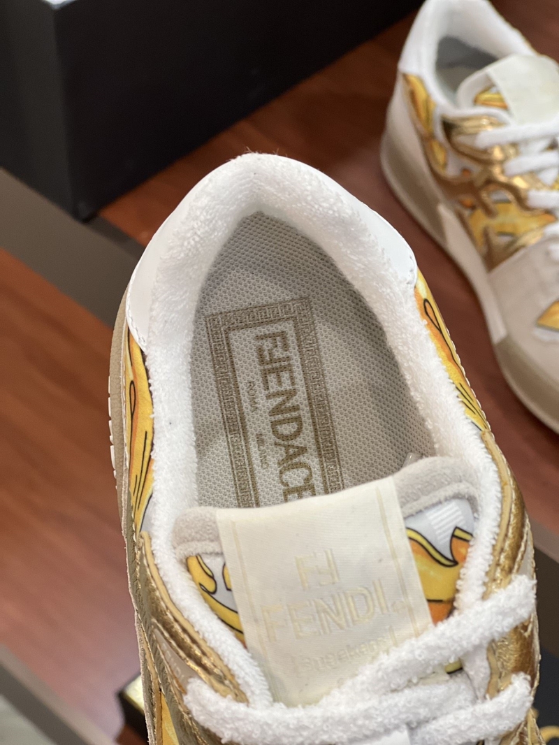 Fendi Low Shoes